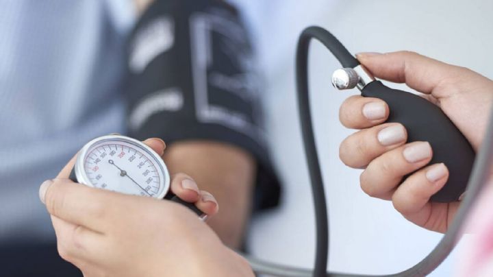 Expertos de universidades en Texas crean tatuaje electrónico que mide la presión arterial