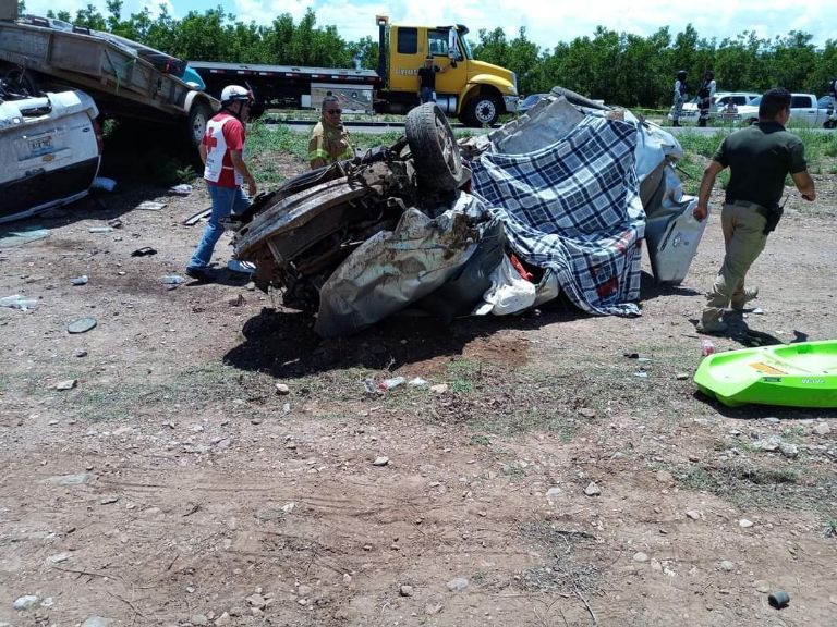Autoridades se movilizaron por un accidente en Chihuahua, en el que murió un niño de la comunidad LeBarón. Foto: Twitter
