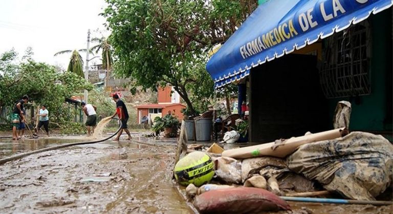 En la imagen, estragos del paso del huracán Agatha en Oaxaca. Crédito: Internet