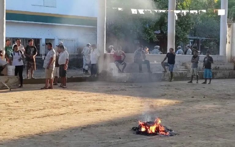 Queman casillas y boletas en Oaxaca 