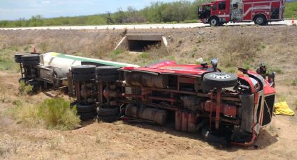 Accidente en Sonora moviliza autoridades: Se vuelca pipa con más de 50 toneladas de amoníaco