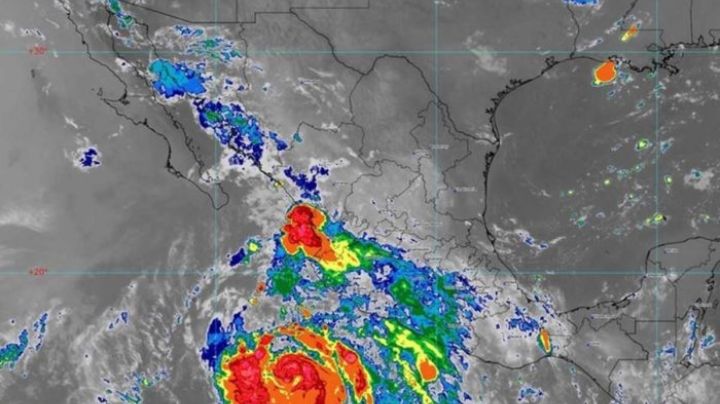 Huracán Estelle evolucionaría a categoría II este día; advierten fuertes lluvias en estas entidades