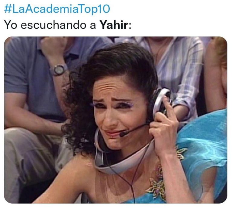 Tunden a Yahir con memes tras cantar en vivo
