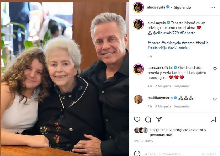 Fotografía de Alexis Ayala con Doña Elina Prado