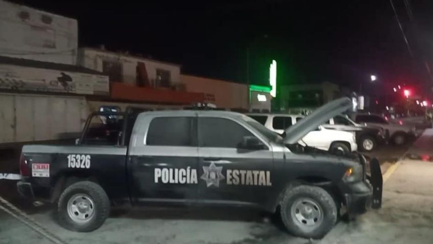En pleno centro de Ciudad Obregón, incendian patrulla de la Policía Estatal de Sonora