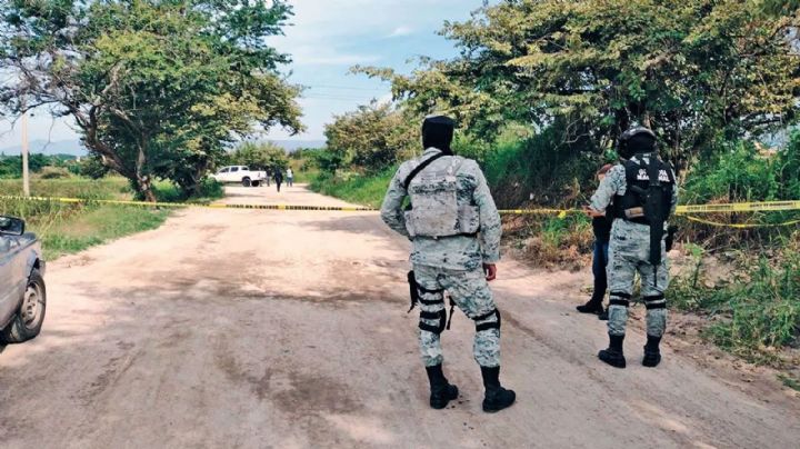 Con dos balazos en la cabeza, localizan cadáver en brecha de terracería de Morelos