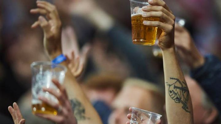 Gobierno busca prohibir venta de alcohol en estadios de la Liga, tras riña en La Corregidora