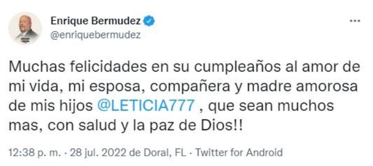 Enrique el 'Perro' Bermúdez felicita a su esposa por su cumpleaños