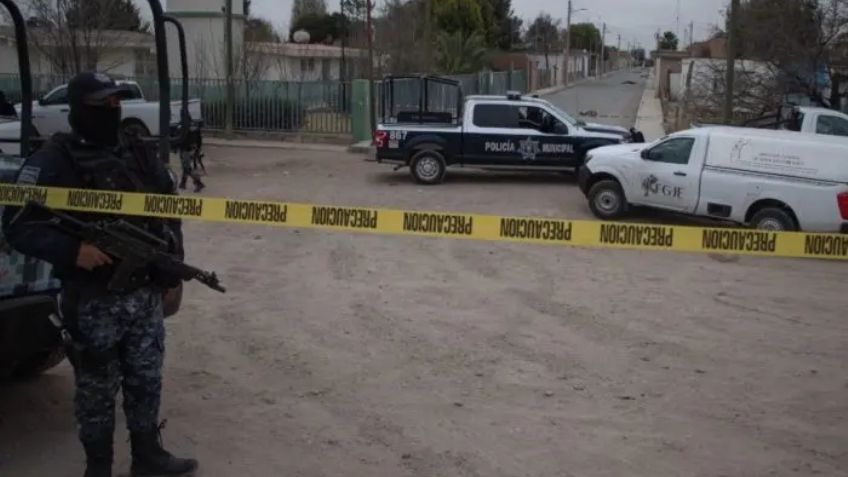 A sangre fría: Comando armado irrumpe en cantina y desata tiroteo; reportan 2 heridos y 5 muertos