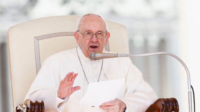 Papa Francisco descarta renunciar por sus problemas de salud; afirma viajará a Canadá