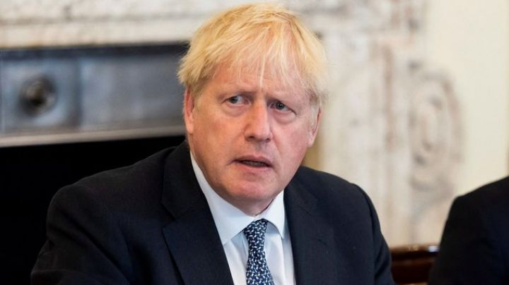 Contundente: Boris Johnson asegura que no deja el cargo pese a renuncias de colaboradores