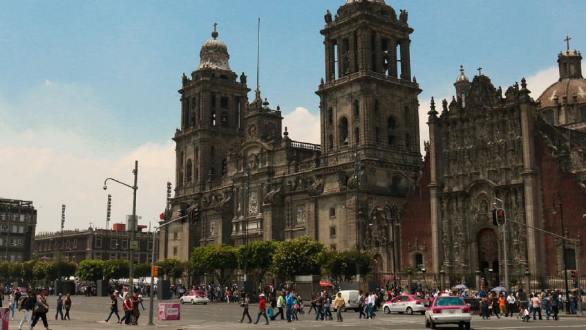 El sismo registrado en la CDMX dejó como saldo afectaciones a la Catedral Metropolitana