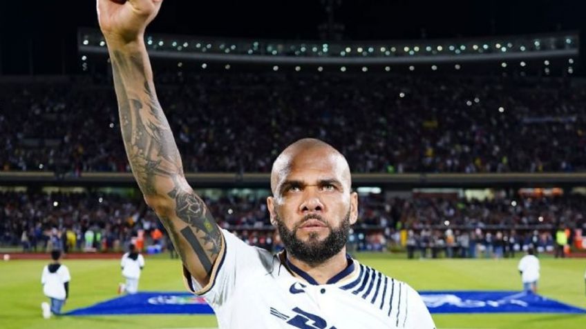 "Un honor formar parte": La felicitación de Dani Alves por el aniversario 68 de Pumas