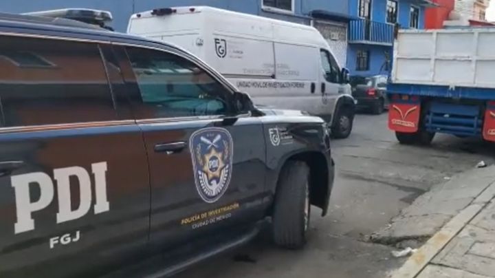 CDMX: Asesinaron a un hombre en calles de Iztapalapa; Lo apuñalaron en múltiples ocasiones