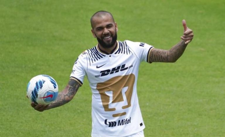 Dani Alves 