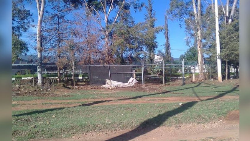 Cerca de un canal de aguas residuales, encuentran el cadáver de un hombre en Hidalgo