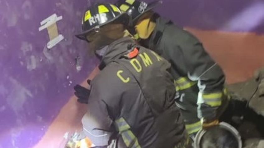 Derrumbe en inmueble de Azcapotzalco deja una persona muerta y otra desaparecida