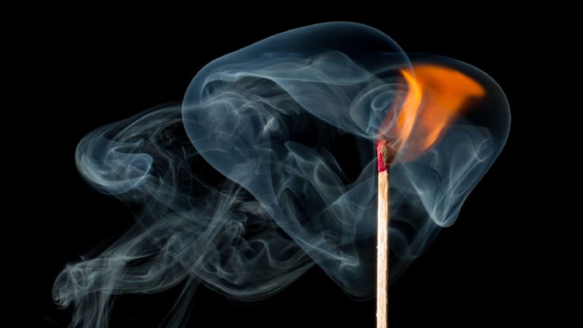 Bombero halla la casa de sus suegros en llamas; 10 personas fallecieron en el atroz incendio