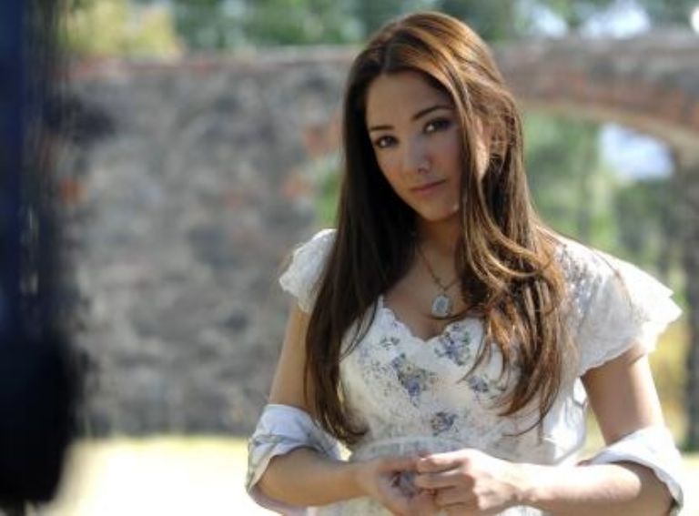 Sherlyn en 'Fuego en la Sangre'