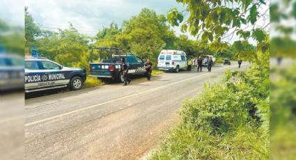 Con diversos indicios de violencia, es hallado el cadáver de un hombre en carretera de Morelos
