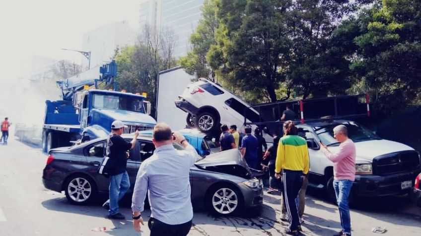 VIDEO: Tráiler se queda sin frenos y provoca accidente en la México-Toluca