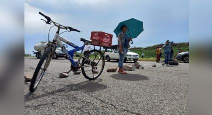 Bloquean la carretera a la altura de Punta Arena; logran vecinos acuerdos con vecinos autoridades