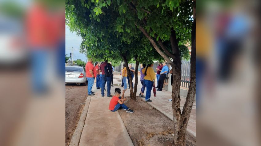 Padres toman la escuela primaria 'Josefina Viuda de Gálvez' en Pueblo Yaqui por falta de agua