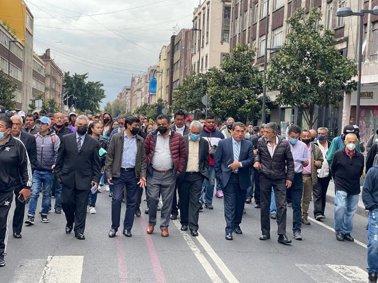 Transportistas exigen subsidio en la CDMX