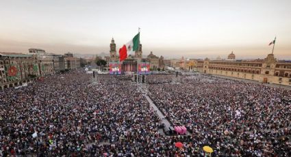 (VIDEO) Concierto de Grupo Firme en el Zócalo: Fanáticos se brincan vallas de seguridad