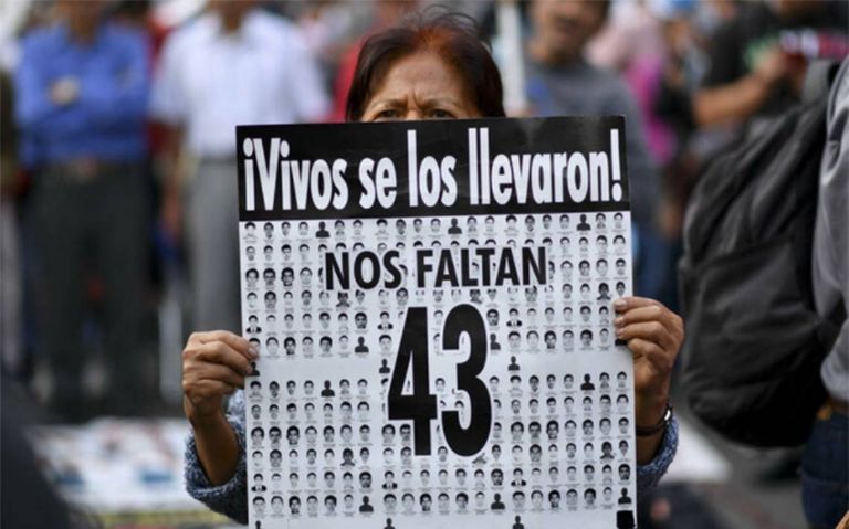 El pasado lunes se cumplieron 8 años de la desaparición de los 43 de Ayotzinapa. Foto: Internet