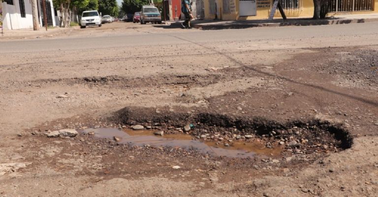 Calles de Cajeme: Entre los baches y las promesas del Gobierno de AMLO