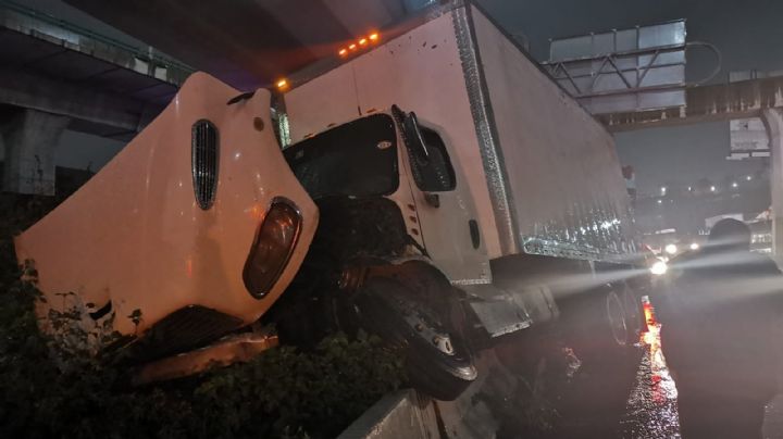 Fuerte accidente vehicular: Autoridades se movilizan por colisión de camión en autopista