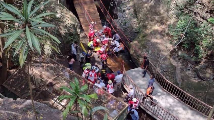 Puente colgante de Cuernavaca que colapsó con funcionarios, se reabrirá hasta 2023