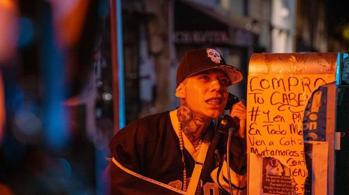 "Necesitamos ayuda": Novia de Santa Fe Klan informa que el cantante fue detenido en Manzanillo