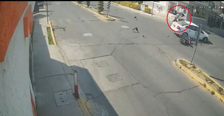 Se reportó un fuerte accidente en Ecatepec, Edomex. Foto: Twitter