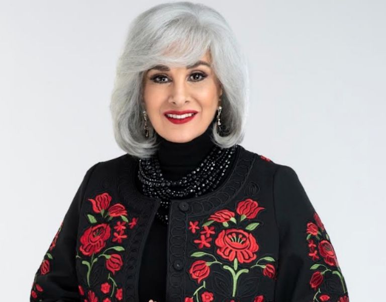 Susana Dosamantes como 'Doña Eva' en 'Si nos dejan'