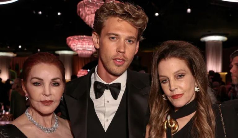 Lisa Marie Presley con su madre y Austin Butler