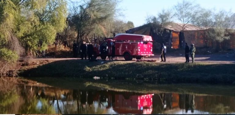 Autoridades se movilizaron por la presencia de un cadáver. Foto: Facebook