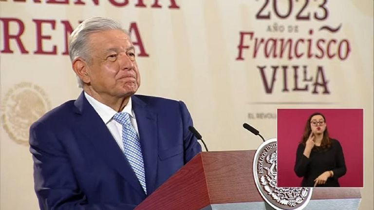 En la imagen, el presidente AMLO en su tradicional conferencia matutina. Foto: Internet