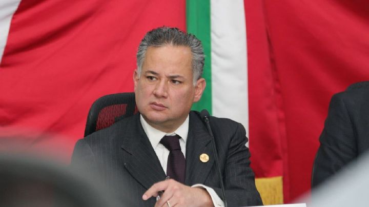 Santiago Nieto tiene nuevo equipo, apoyará a Marcelo Ebrard para llegar a la presidencia