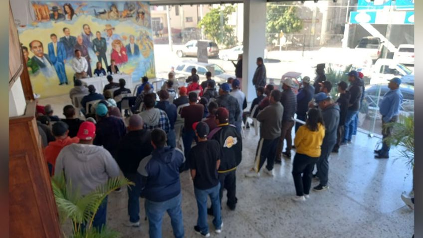 Pescadores de Guaymas reciben plática para prevenir ataques de tiburón tras avistamientos de la especie