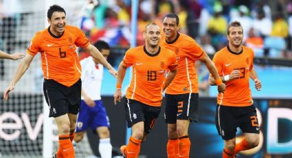 ¡Otra vez! Wesley Sneijder vuelve a arremeter contra Edson Álvarez y Jorge Sánchez