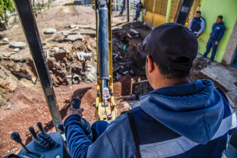 Reparan Fuga de Agua en Ecatepec
