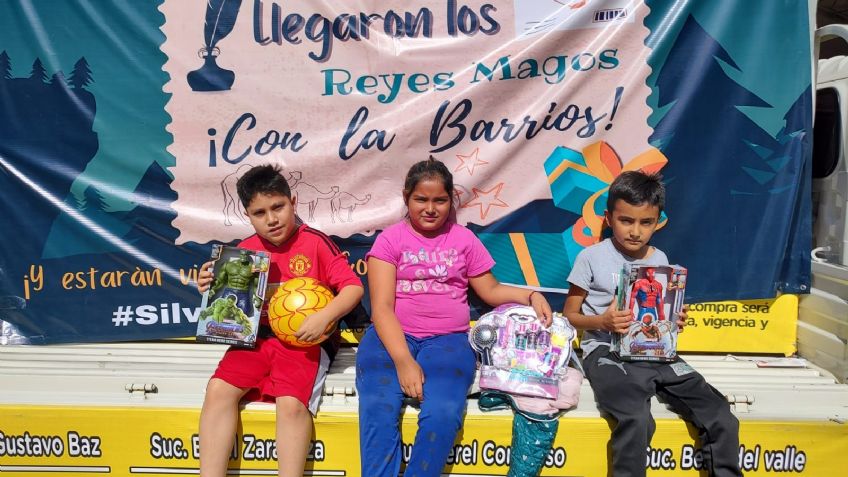 Se adelantaron los Reyes Magos en la Cuauhtémoc; Organizan entrega de regalos