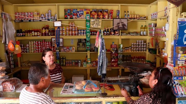 Abarroteros del Puerto aseguran que 'subirán' productos del 20 al 30%