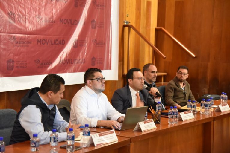 Diálogo con transportistas en Edomex