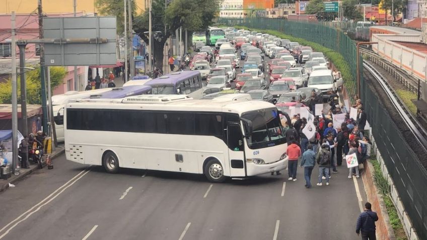 Caos en la autopista México-Pachuca y el Estado de México por bloqueos de transportistas