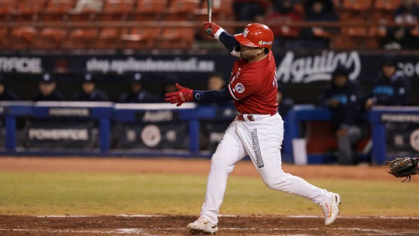 El 'Niño' es el jugador activo con más triples conectados en toda la historia del beisbol invernal