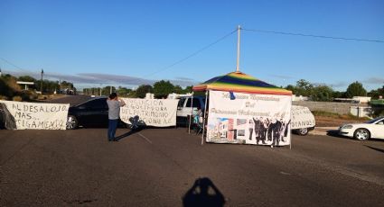 Vecinos de Ciudad Obregón bloquean calle; exigen un cobro justo por sus viviendas