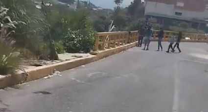 VIDEOS: Balacera entre narcomenudistas en San Miguel Canoa, Puebla, deja seis muertos